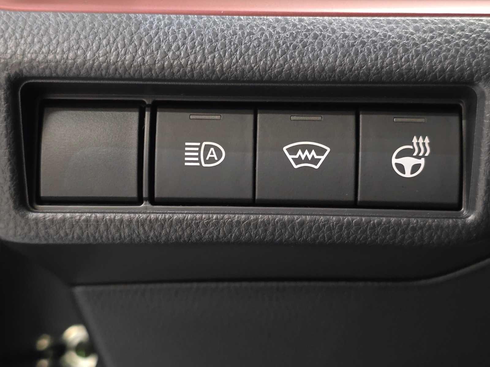 2027 Toyota Prius Plug-in Hybrid XSE Premium