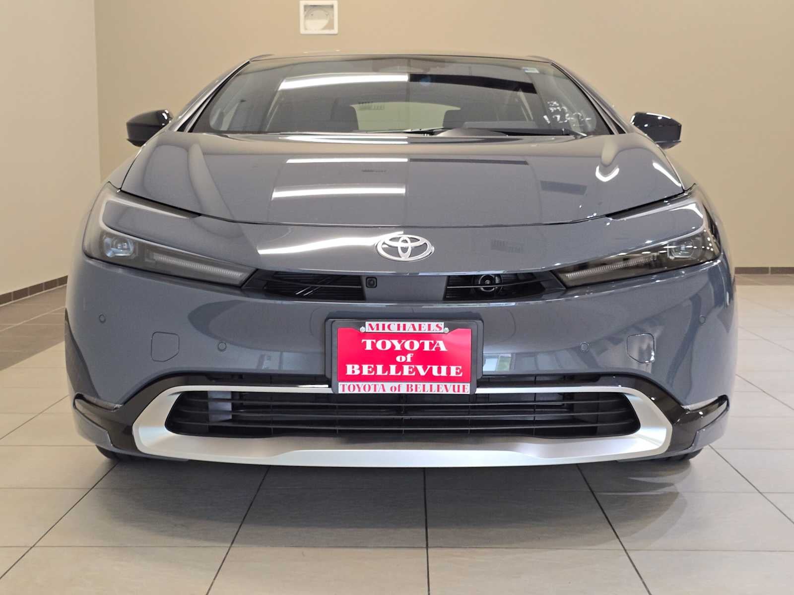2027 Toyota Prius Plug-in Hybrid XSE Premium