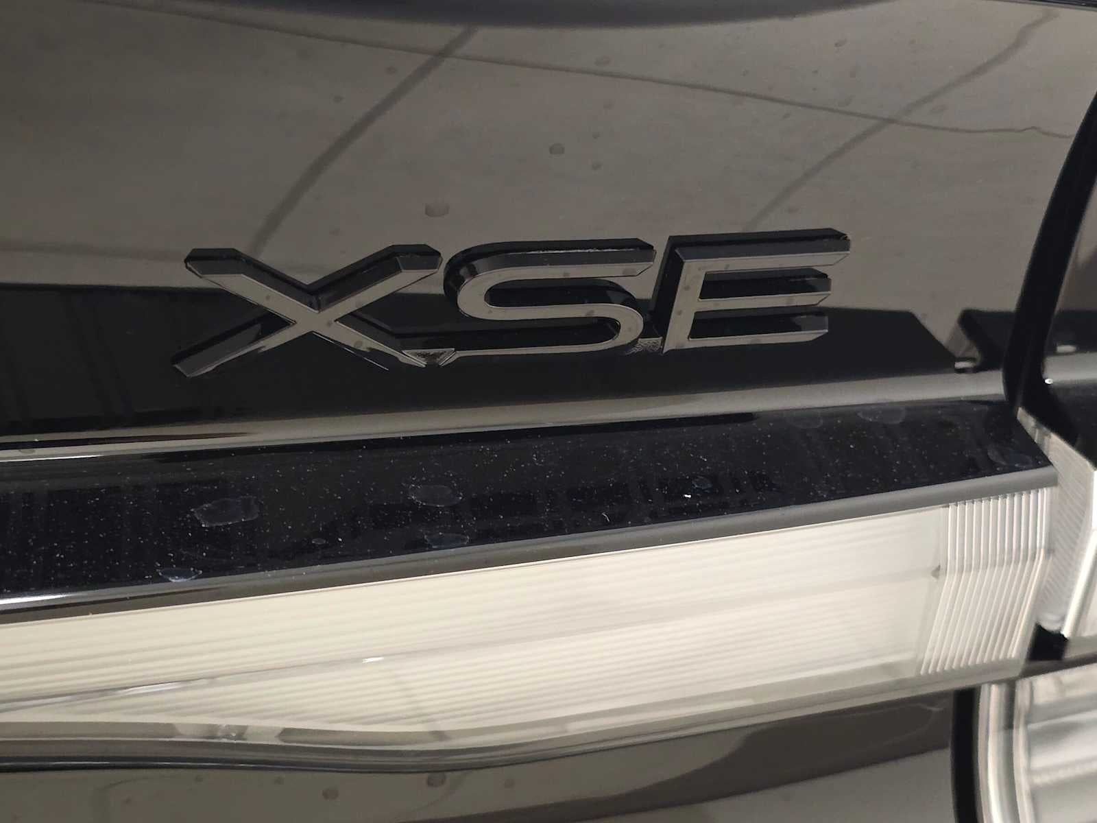 2027 Toyota Prius Plug-in Hybrid XSE Premium