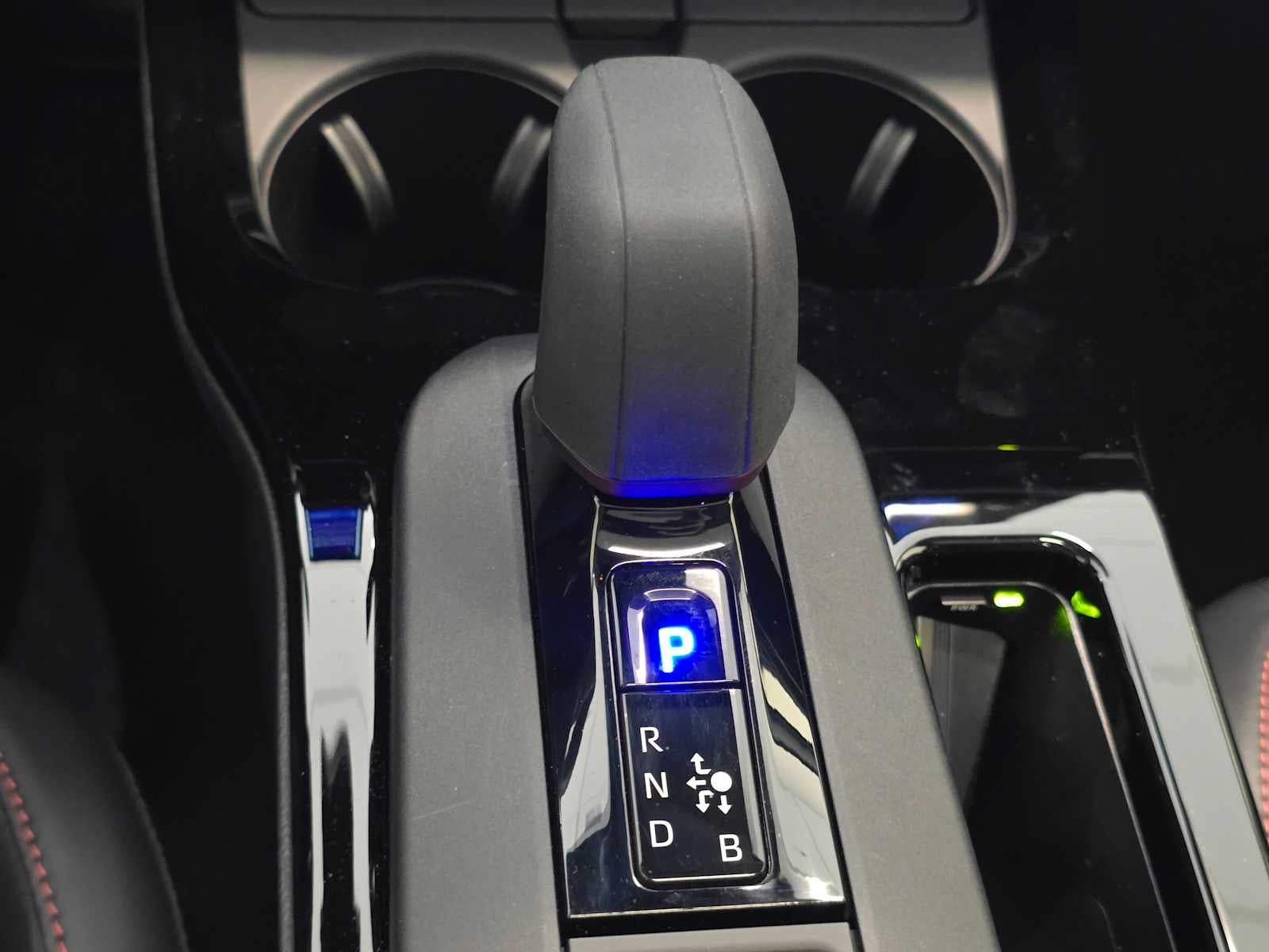 2026 Toyota Prius Plug-in Hybrid XSE - Photo 16