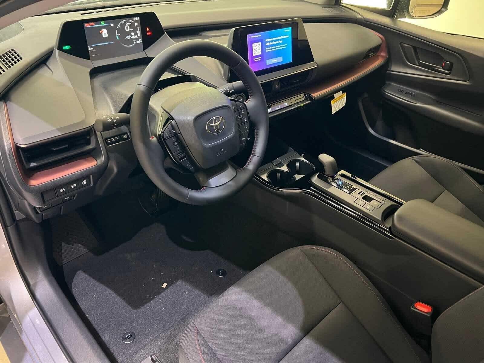 2026 Toyota Prius Plug-in Hybrid SE