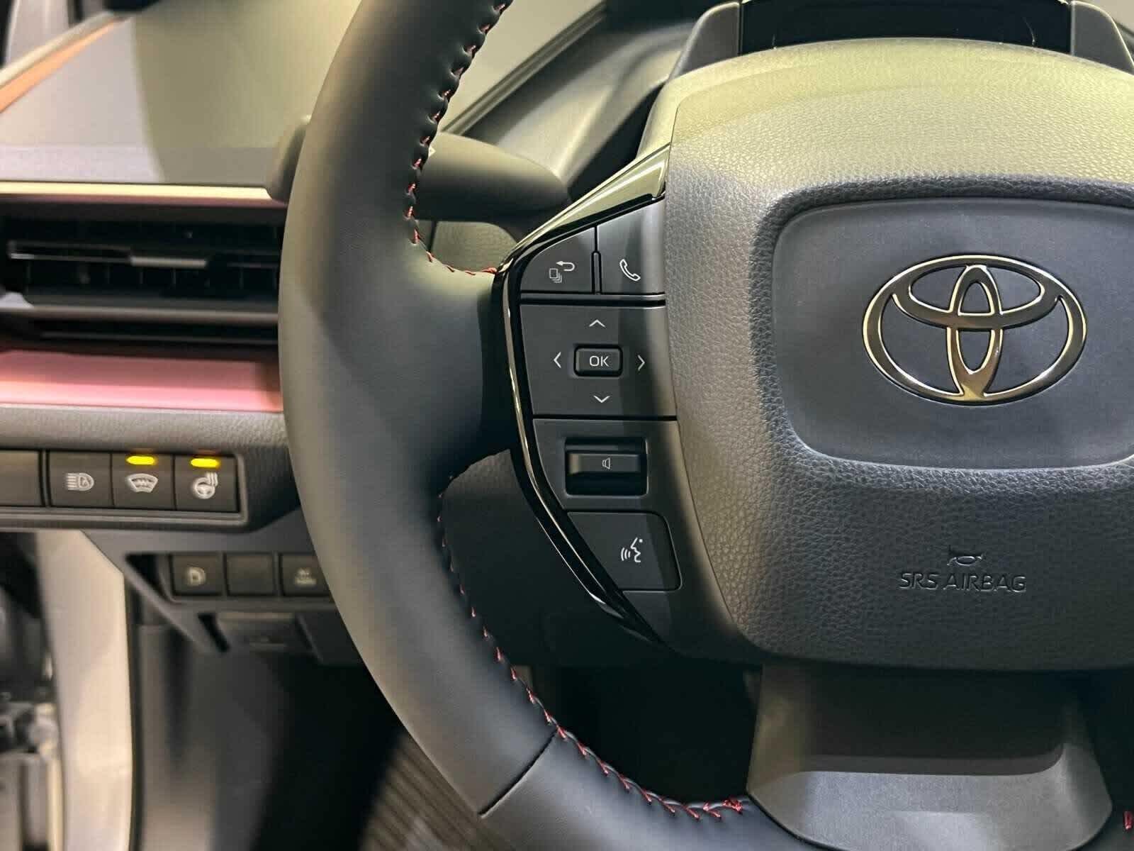 2026 Toyota Prius Plug-in Hybrid SE