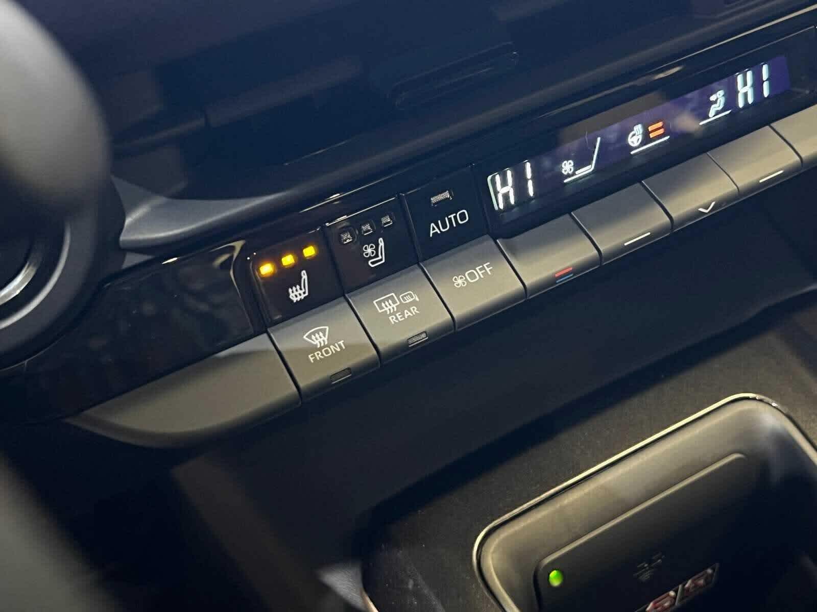 2026 Toyota Toyota Crown Platinum