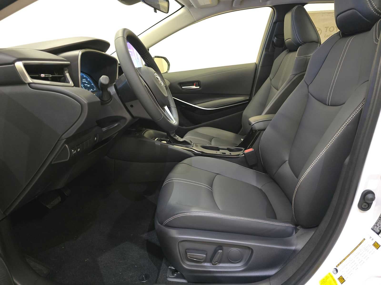 2026 Toyota Corolla XLE - Photo 21
