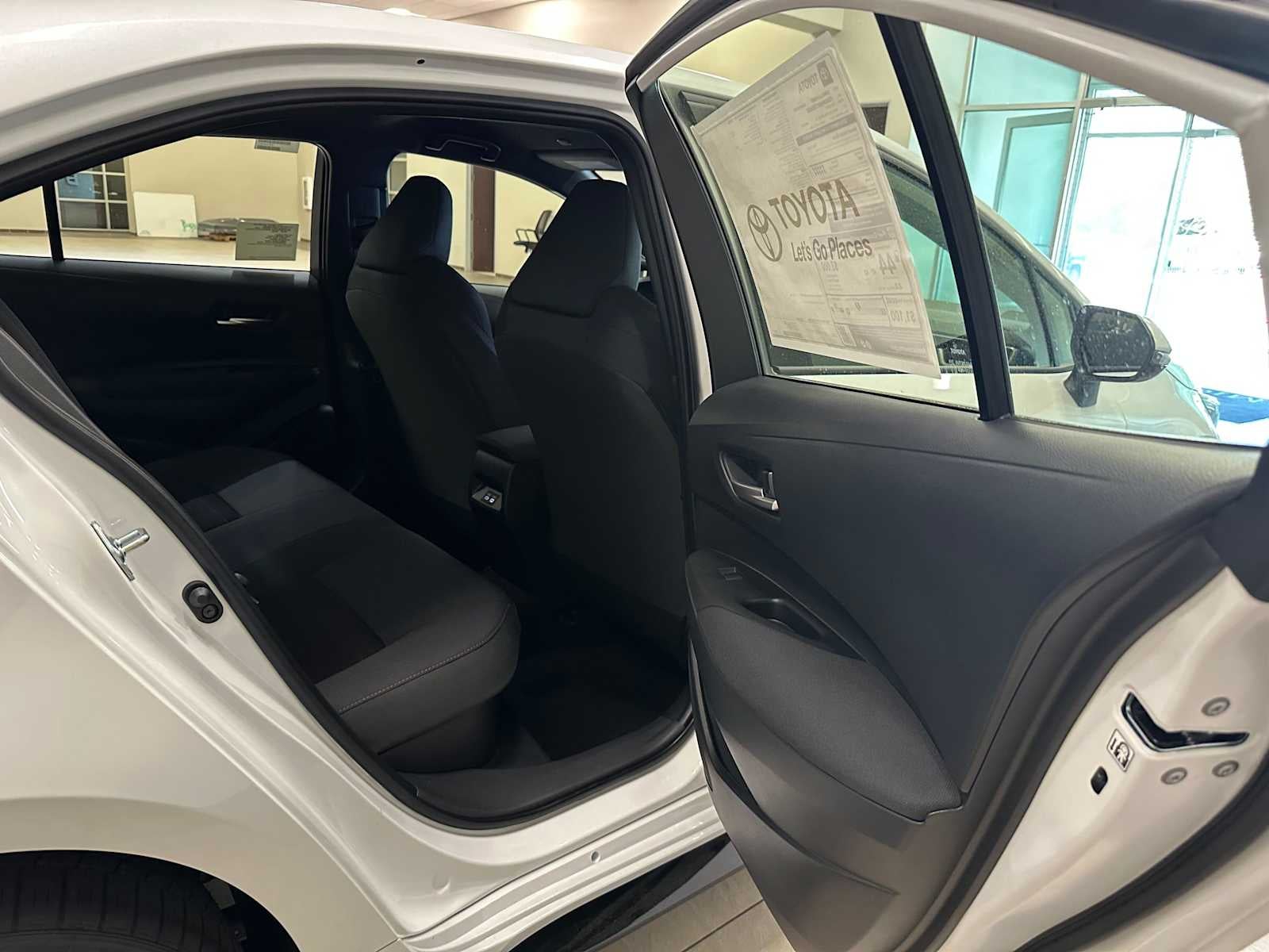 2026 Toyota Corolla Hybrid SE