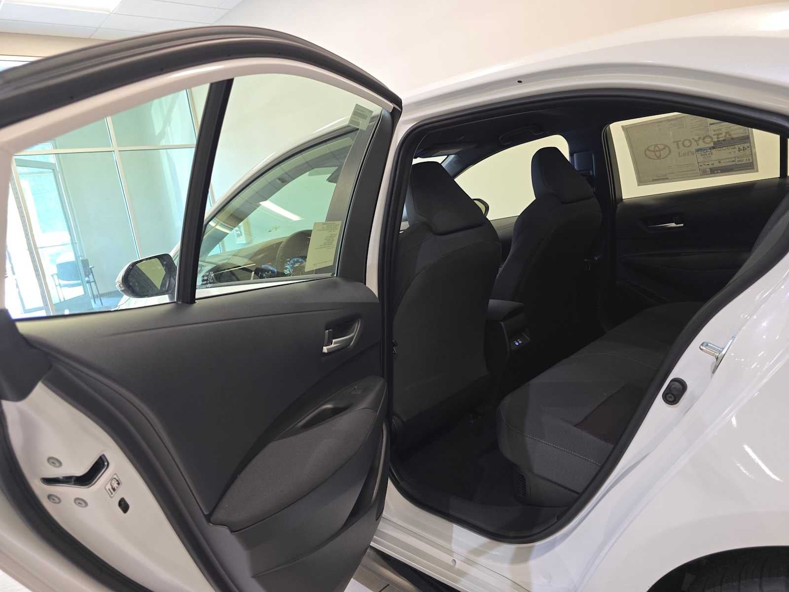 2026 Toyota Corolla Hybrid SE