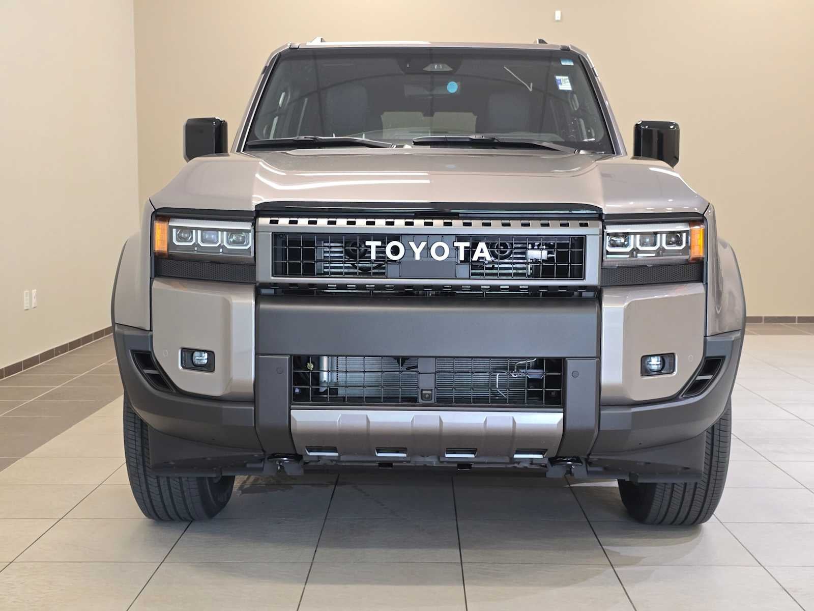 2027 Toyota Land Cruiser 4WD (Natl)