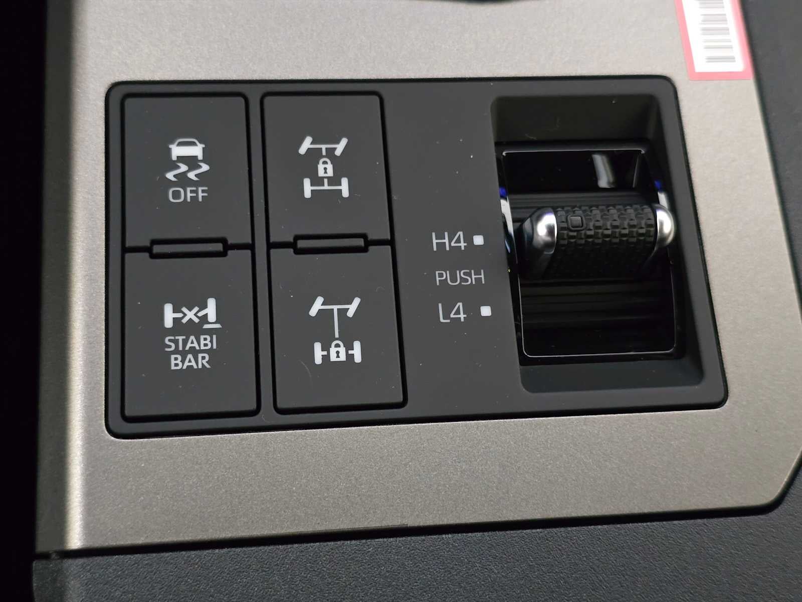 2027 Toyota Land Cruiser 4WD (Natl)