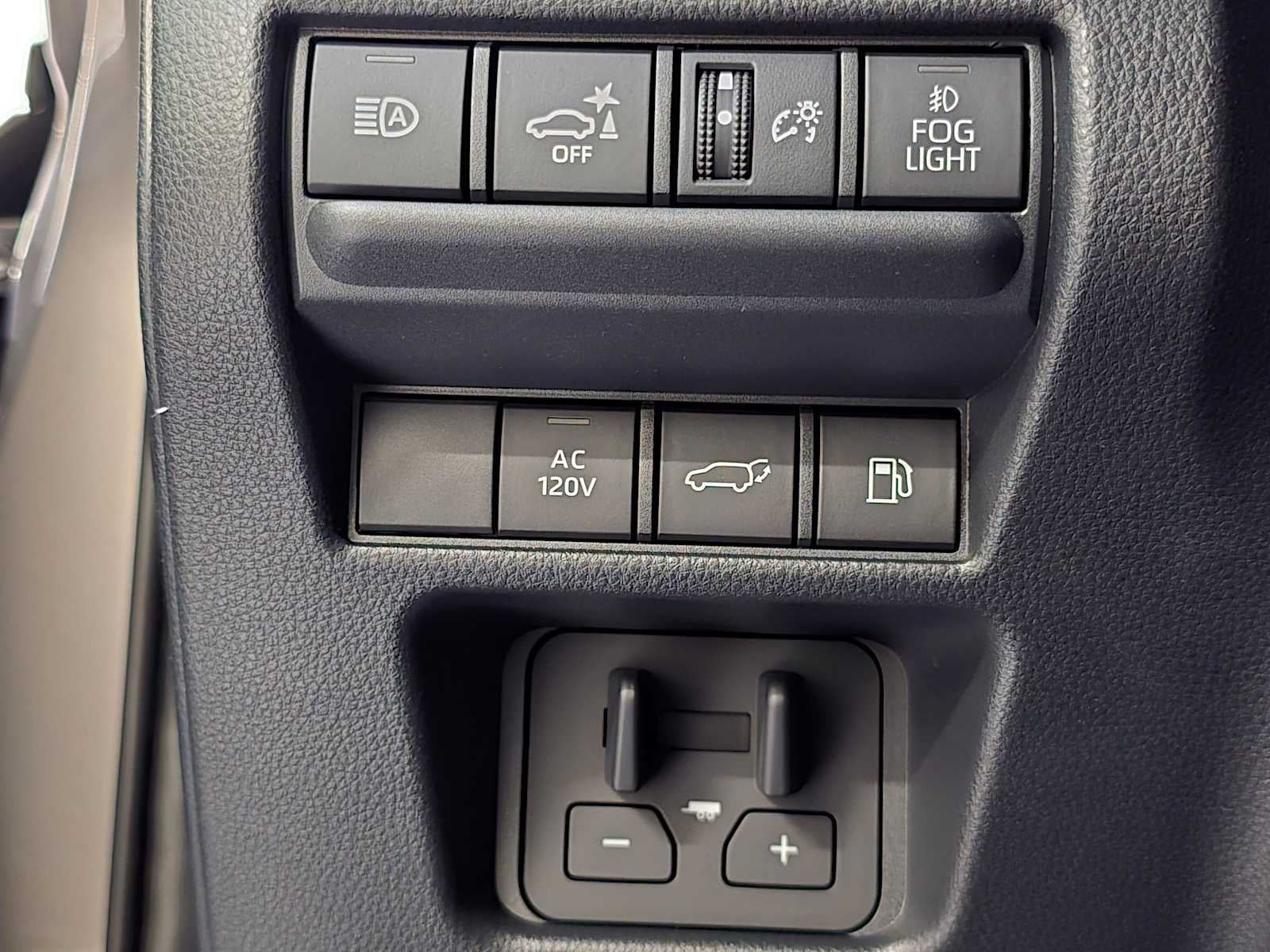 2027 Toyota Land Cruiser 4WD (Natl)