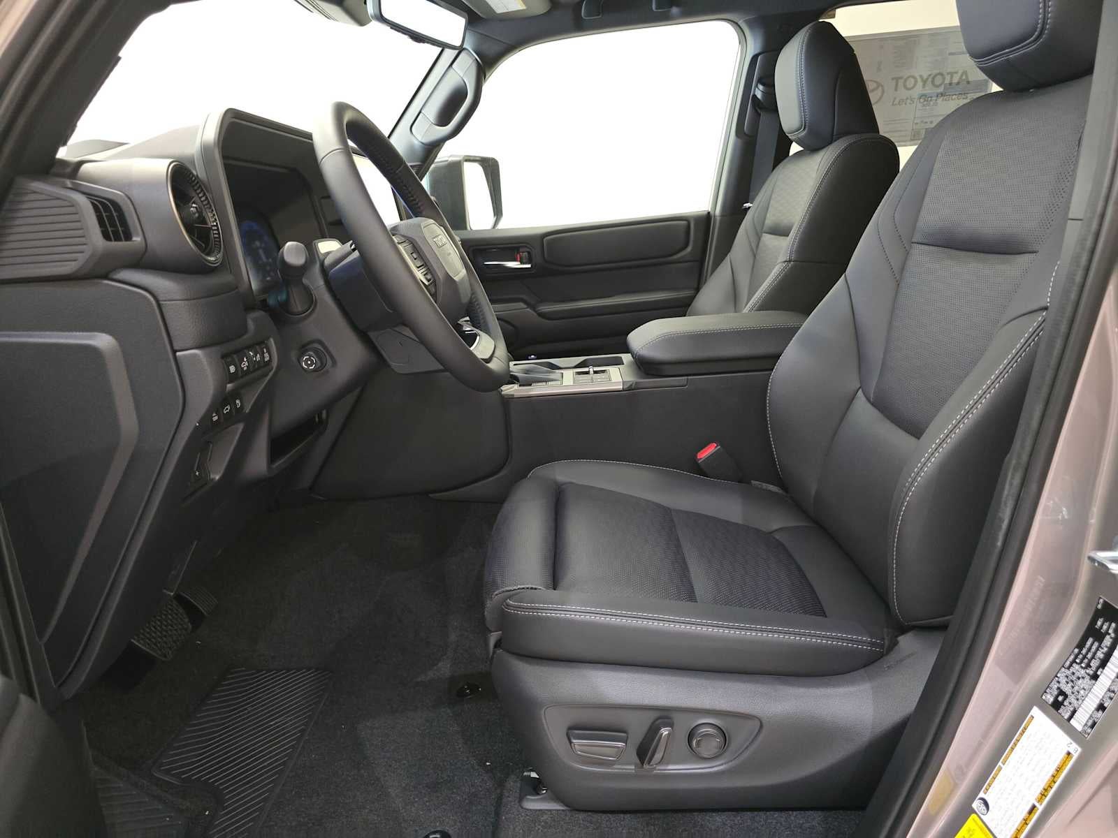 2027 Toyota Land Cruiser 4WD (Natl)