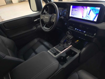 2027 Toyota Land Cruiser 4WD (Natl)