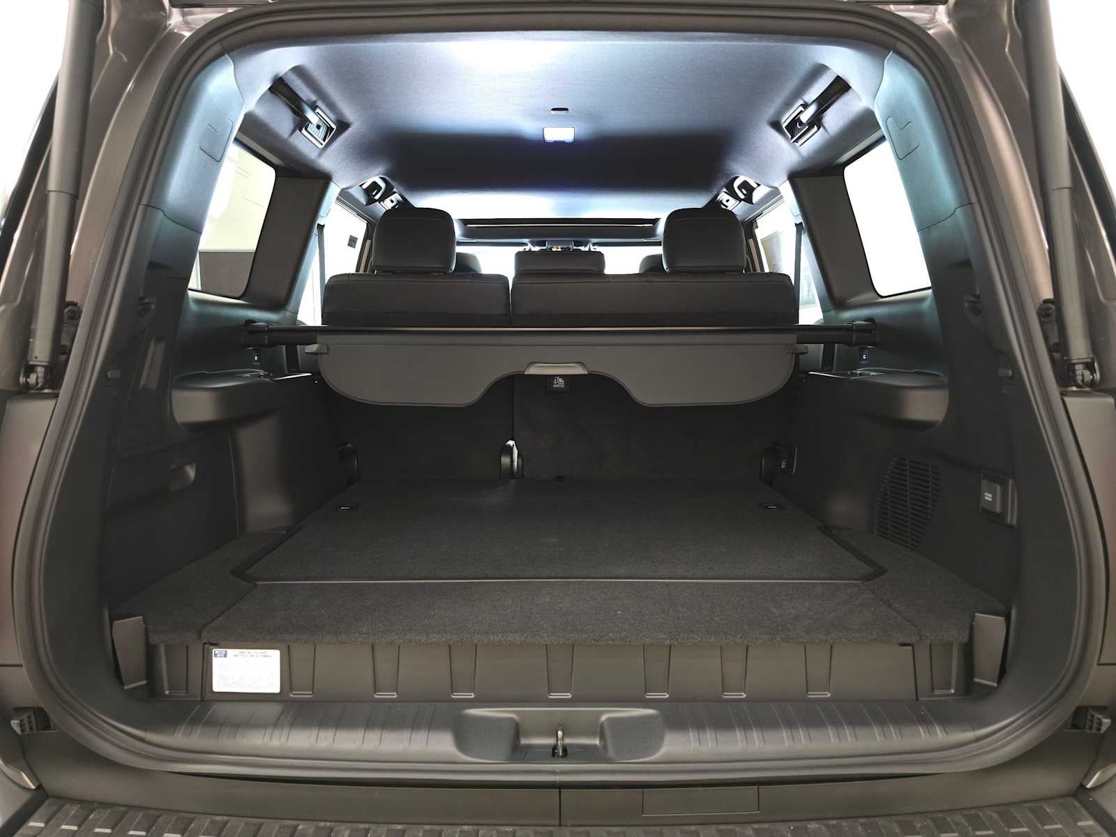2027 Toyota Land Cruiser 4WD (Natl)