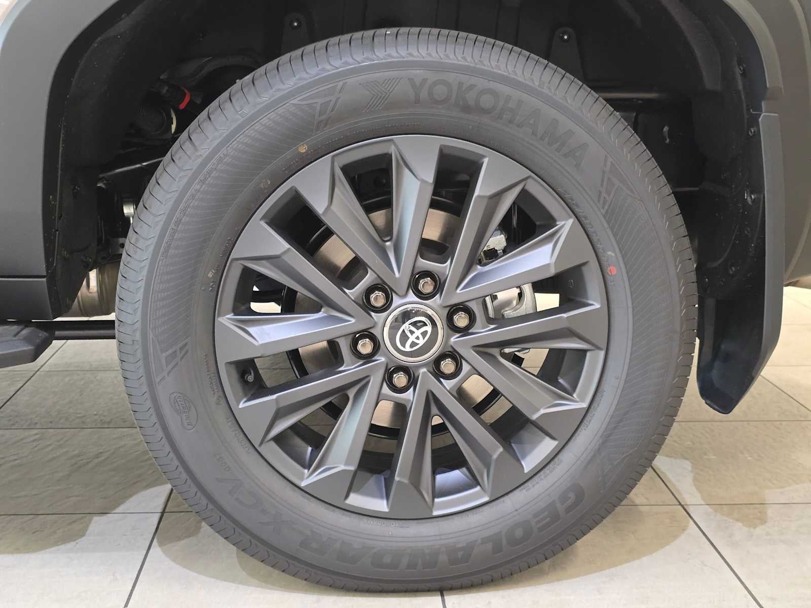 2027 Toyota Land Cruiser 4WD (Natl)