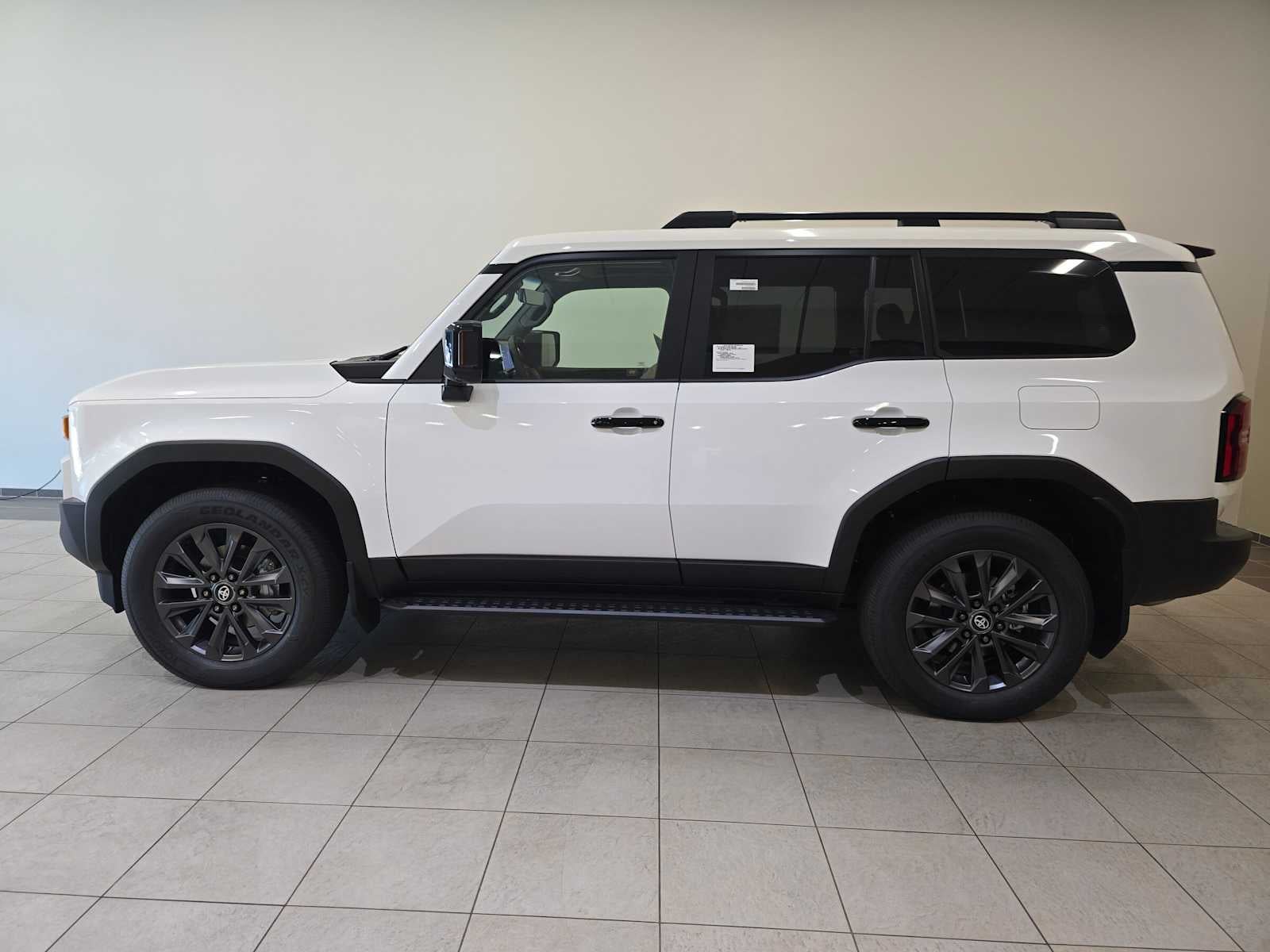 2027 Toyota Land Cruiser 4WD (Natl)