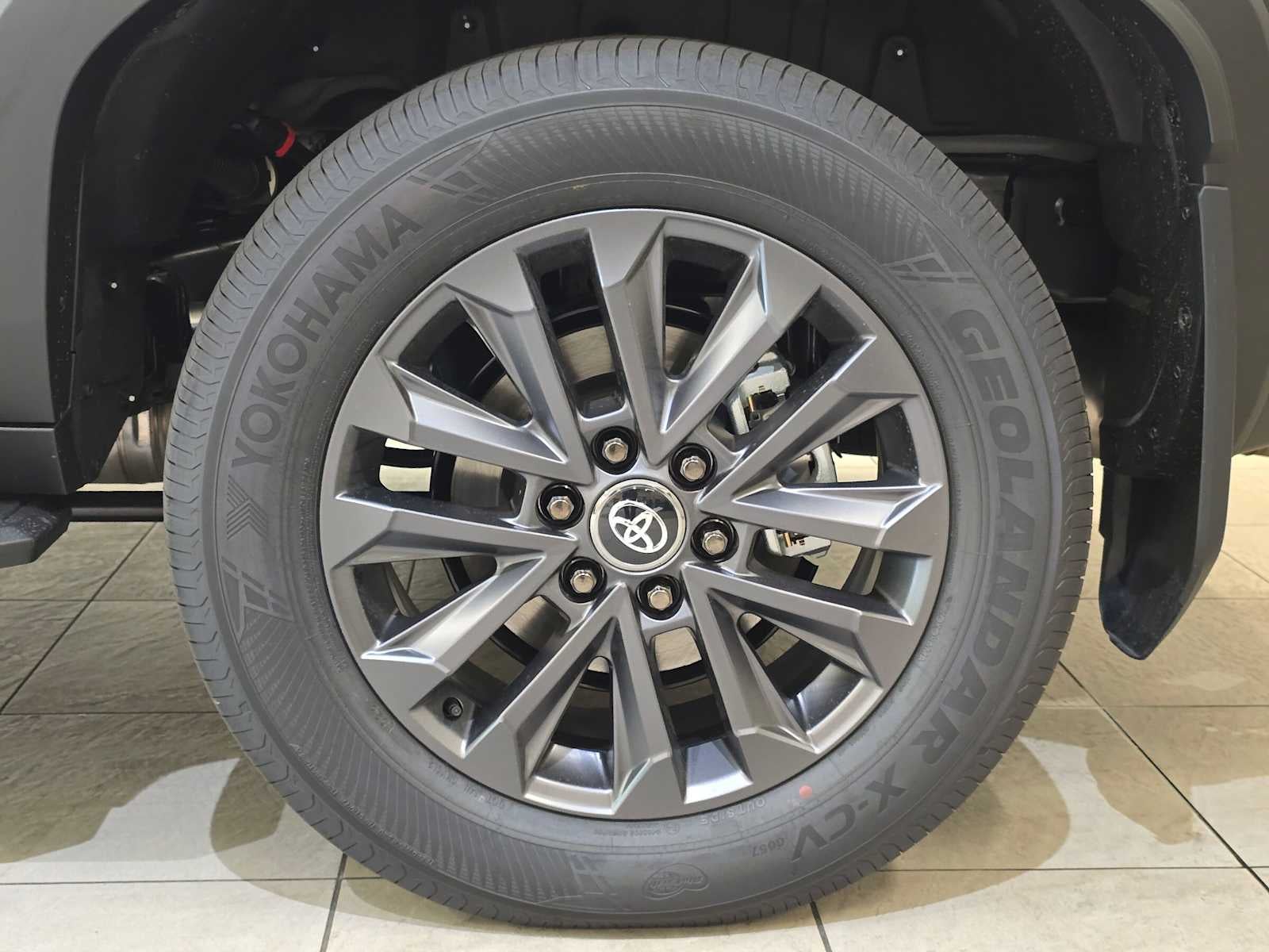 2027 Toyota Land Cruiser 4WD (Natl)