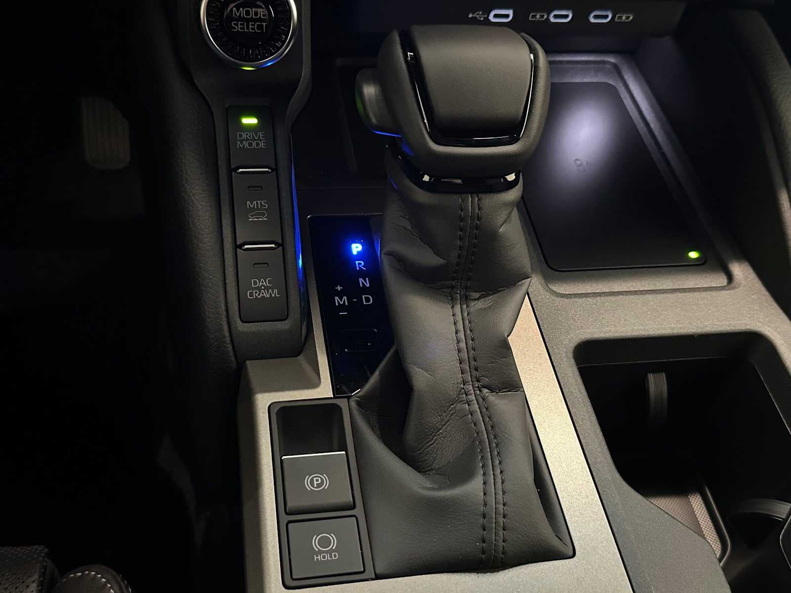 2026 Toyota Land Cruiser 4WD (Natl)