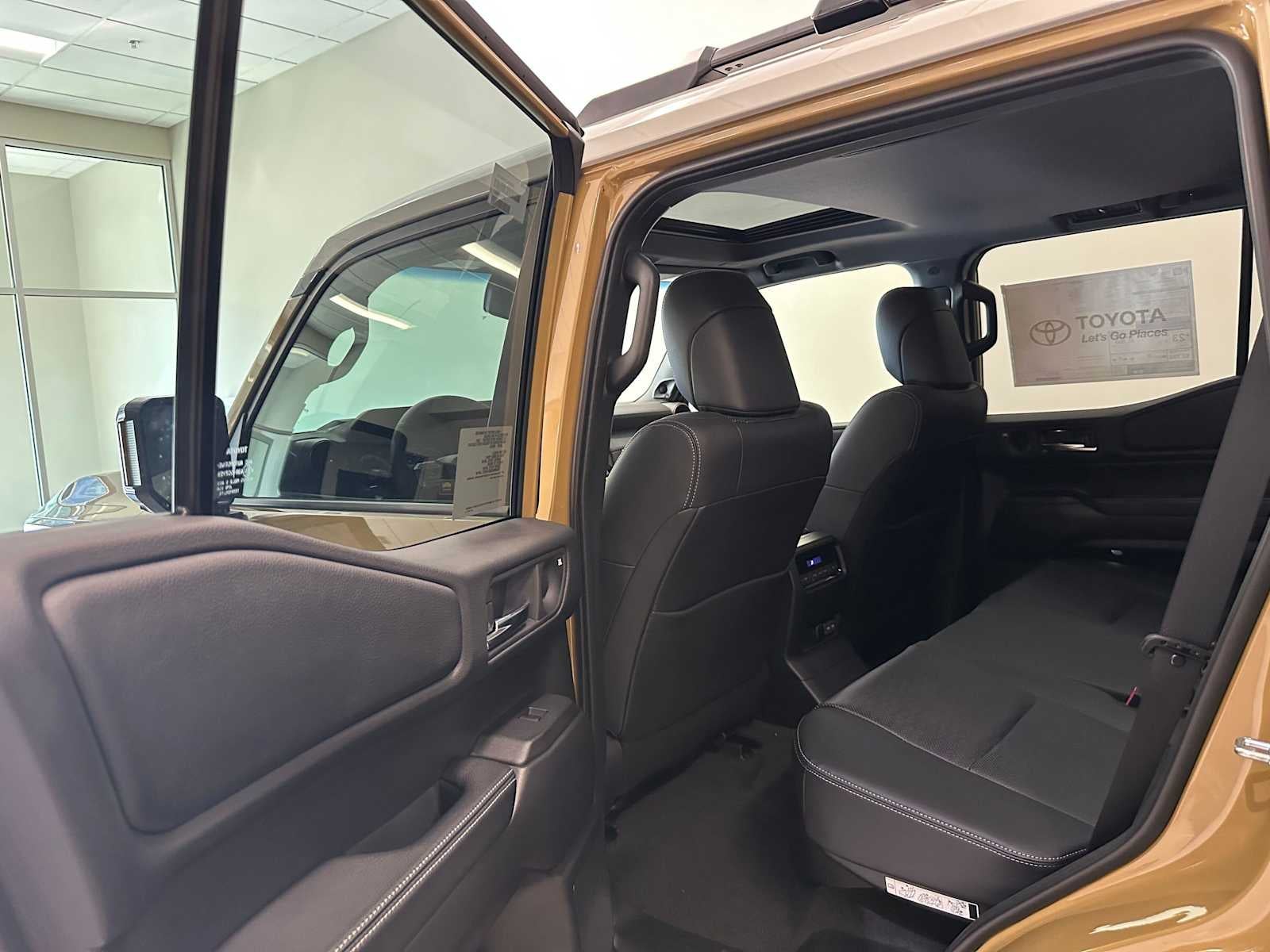 2026 Toyota Land Cruiser 4WD (Natl)