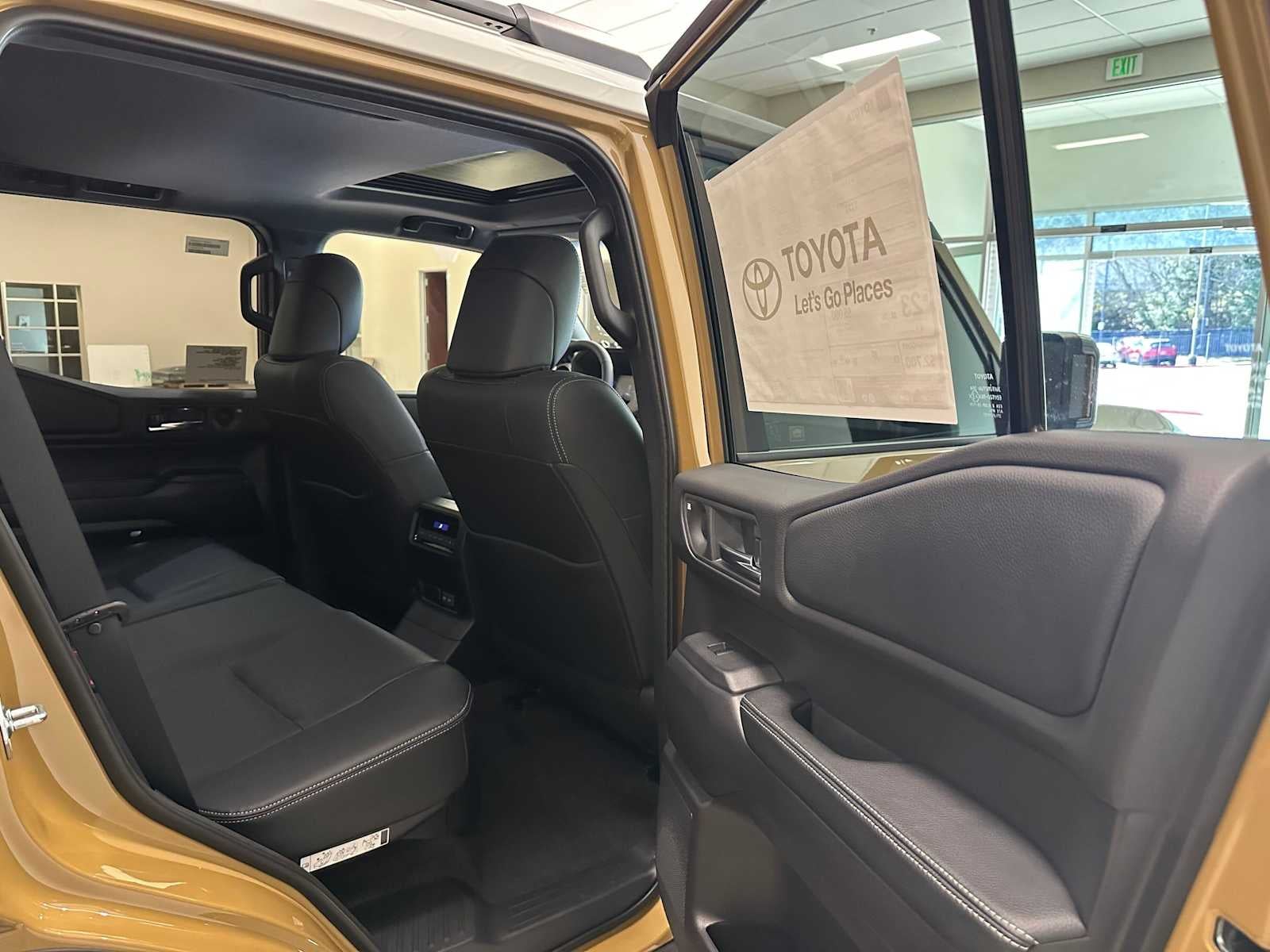 2026 Toyota Land Cruiser 4WD (Natl)