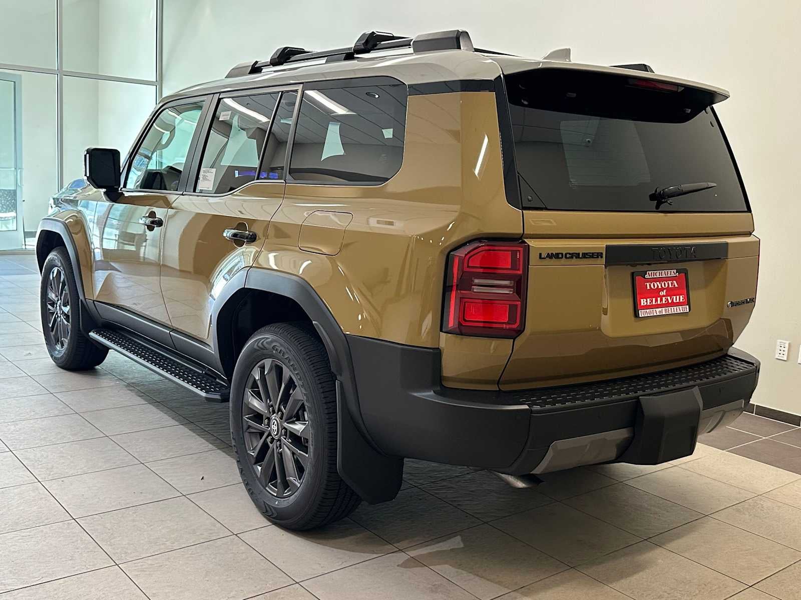 2026 Toyota Land Cruiser 4WD (Natl)