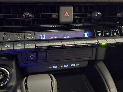 2027 Toyota Land Cruiser 4WD (Natl)