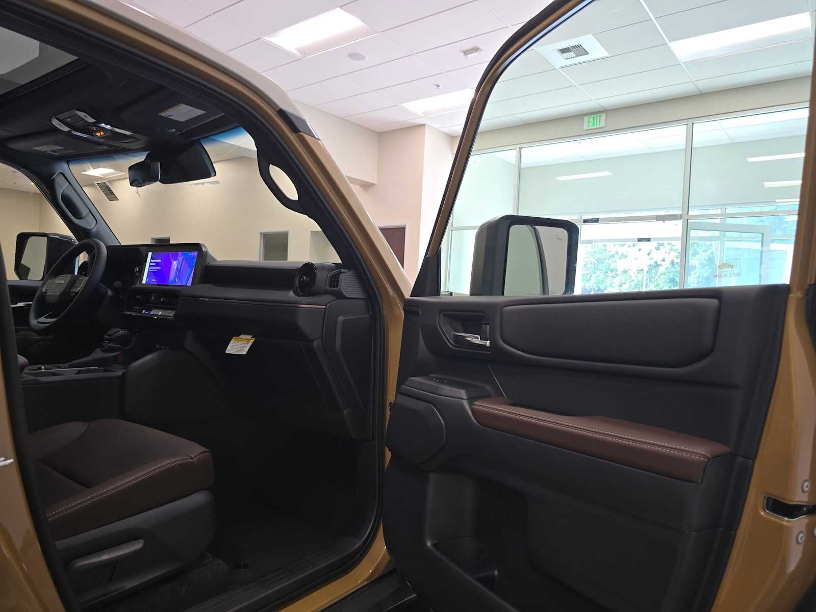 2027 Toyota Land Cruiser 4WD (Natl)