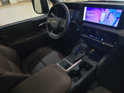 2027 Toyota Land Cruiser 4WD (Natl)