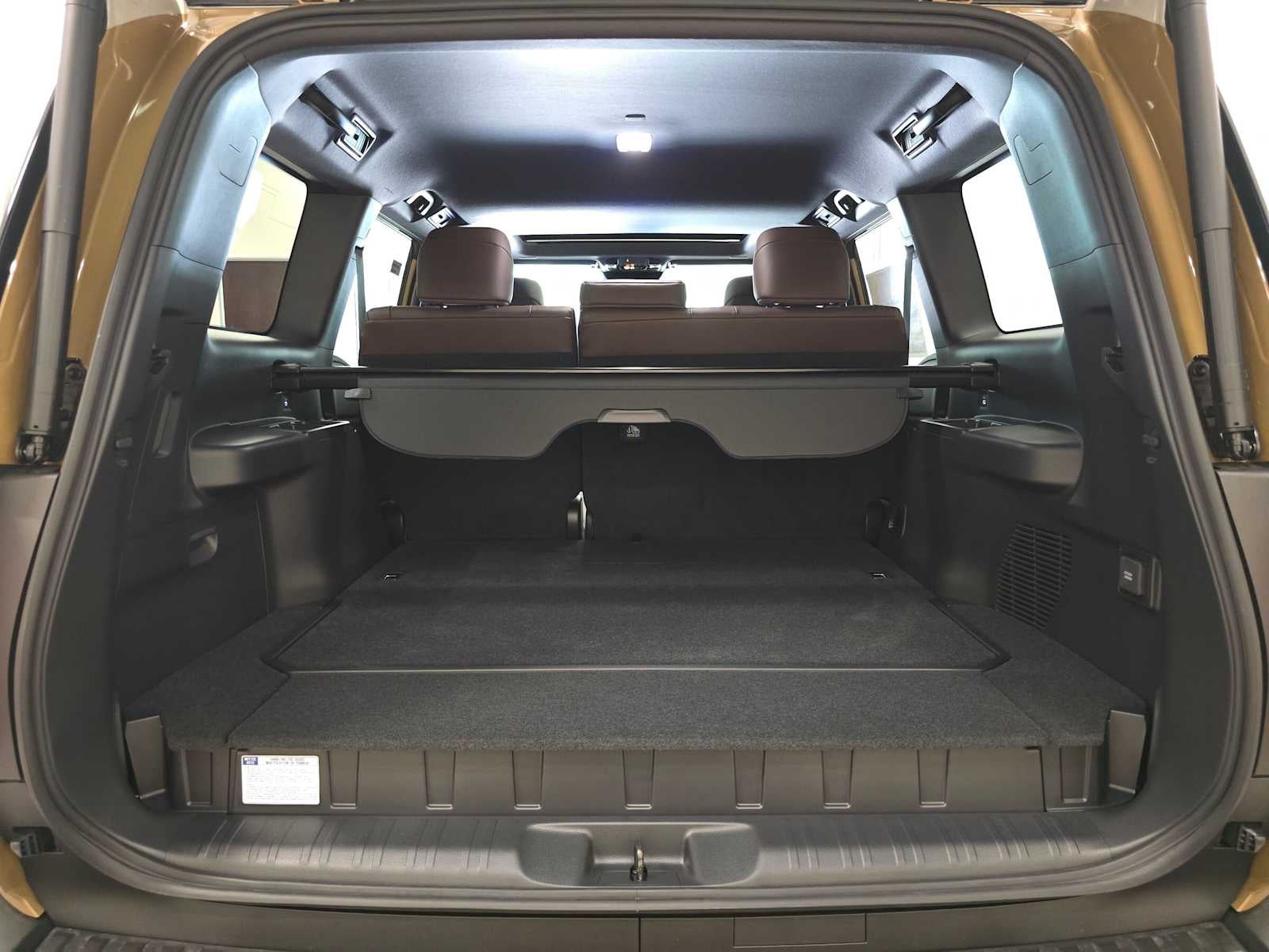 2027 Toyota Land Cruiser 4WD (Natl)