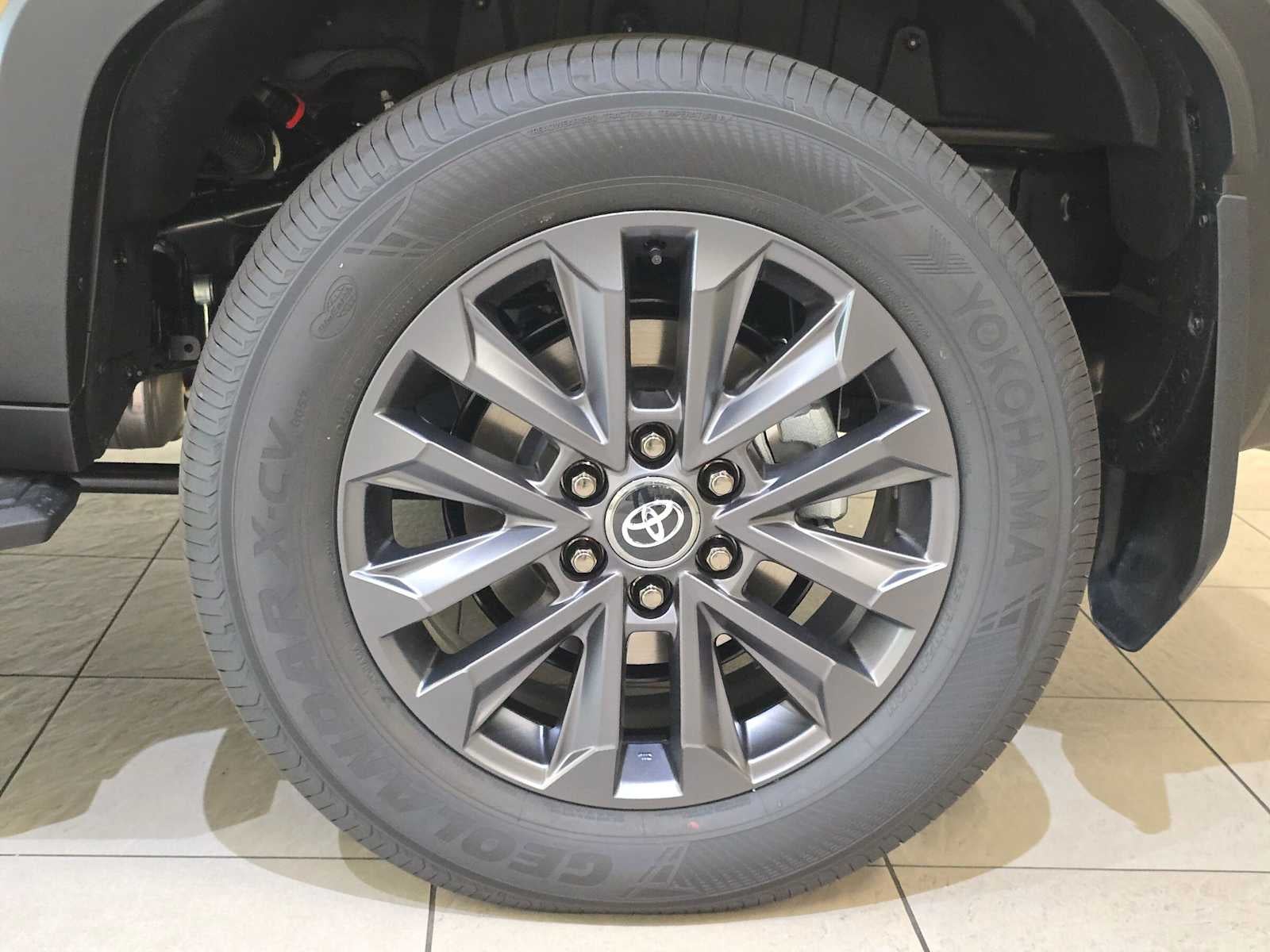 2027 Toyota Land Cruiser 4WD (Natl)