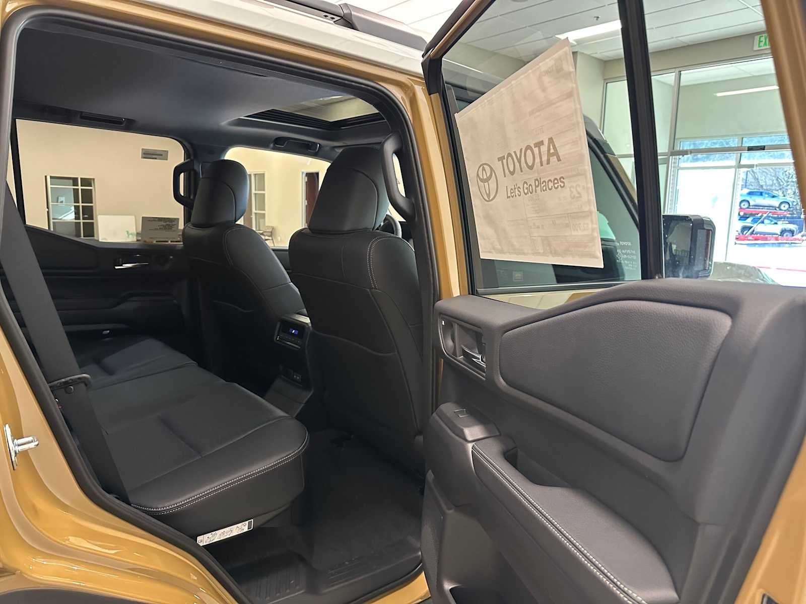 2026 Toyota Land Cruiser 4WD (Natl)