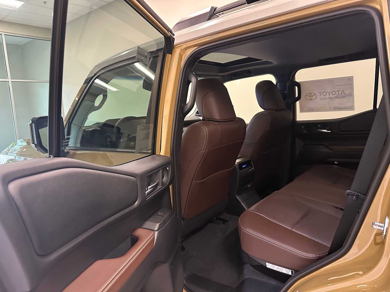 2026 Toyota Land Cruiser 4WD (Natl)