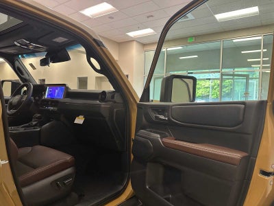 2026 Toyota Land Cruiser 4WD (Natl)