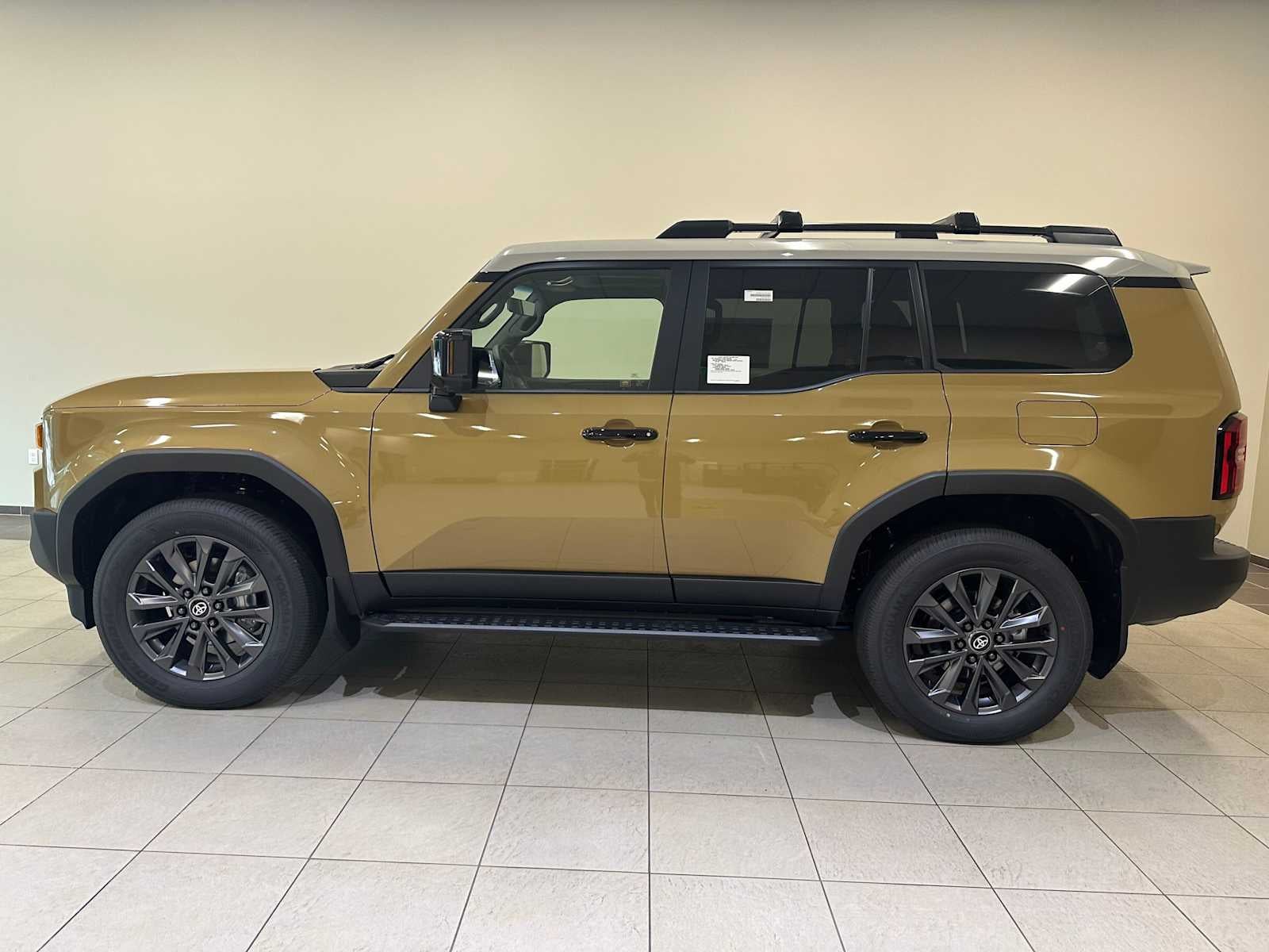 2026 Toyota Land Cruiser 4WD (Natl)