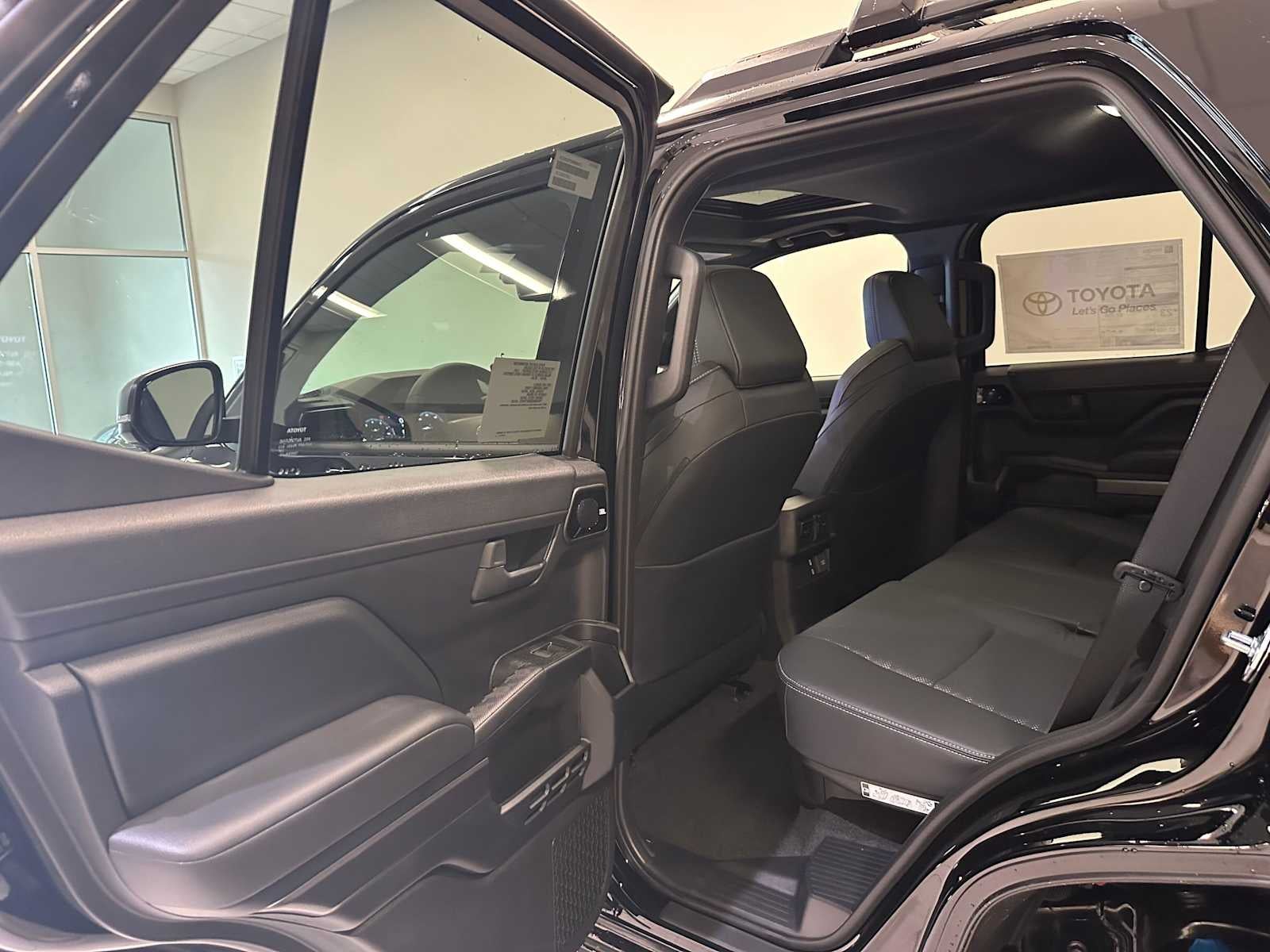 2026 Toyota 4Runner i-FORCE MAX TRD Off-Road Premium i-FORCE MAX