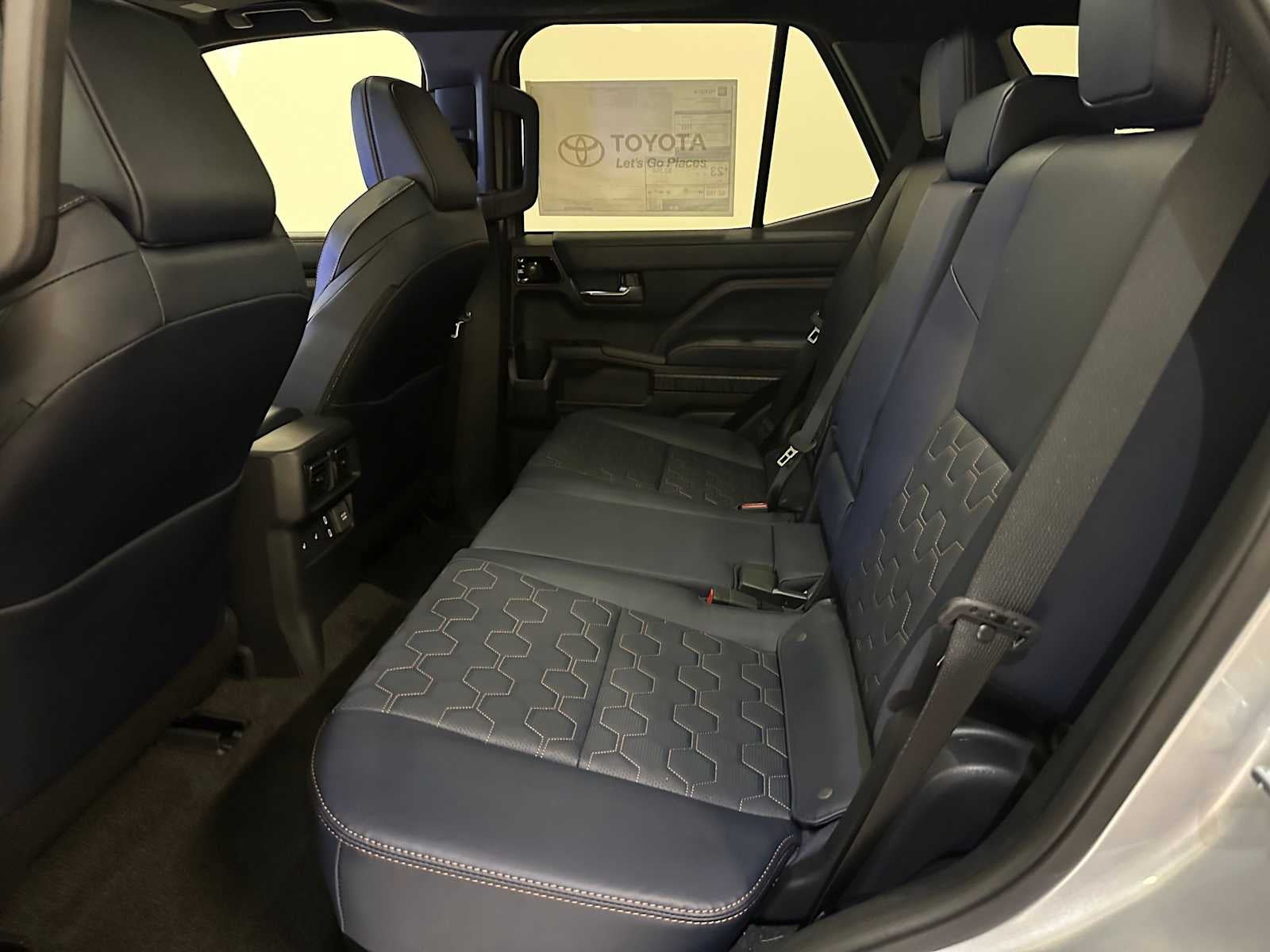 2026 Toyota 4Runner i-FORCE MAX Platinum