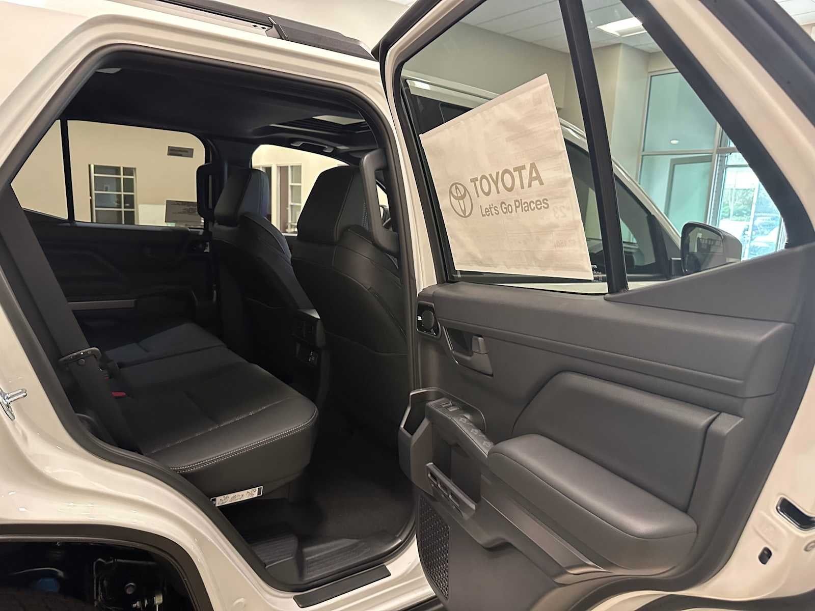 2026 Toyota 4Runner i-FORCE MAX TRD Off-Road Premium i-FORCE MAX