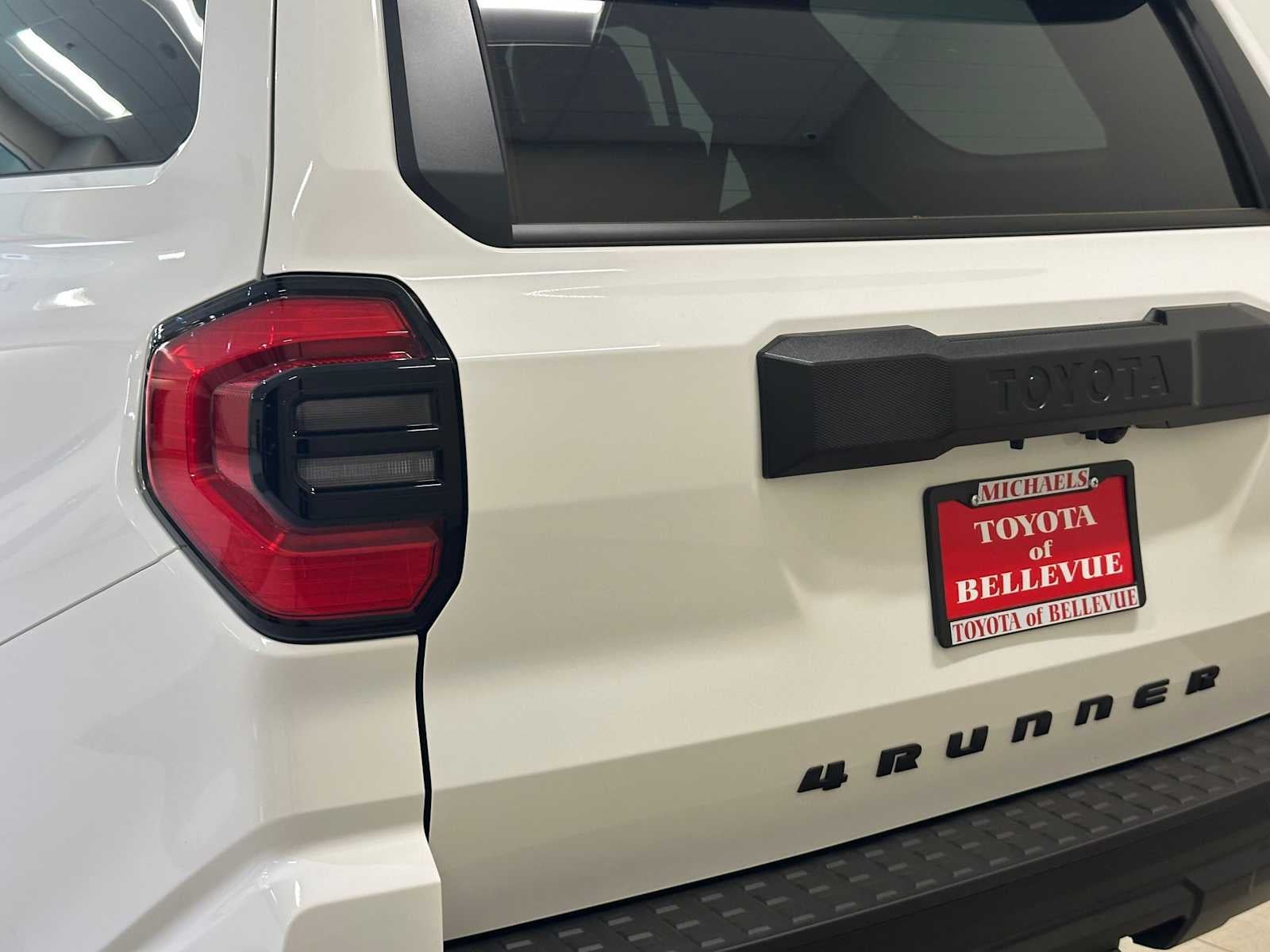 2026 Toyota 4Runner i-FORCE MAX TRD Off-Road Premium i-FORCE MAX