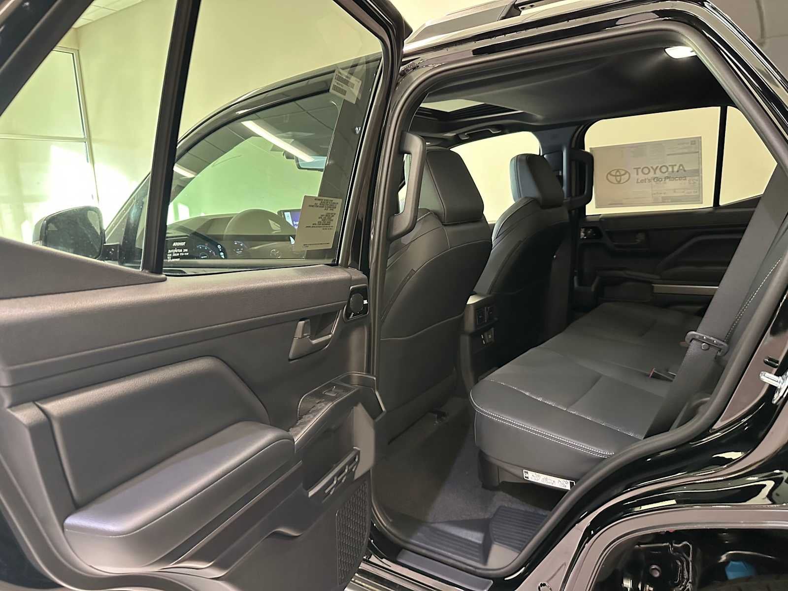 2026 Toyota 4Runner i-FORCE MAX TRD Off-Road Premium i-FORCE MAX