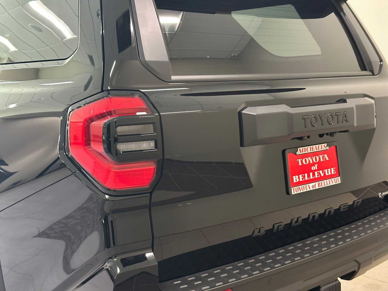 2026 Toyota 4Runner i-FORCE MAX TRD Off-Road Premium i-FORCE MAX