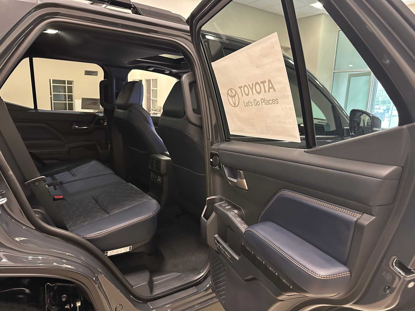 2026 Toyota 4Runner i-FORCE MAX Platinum