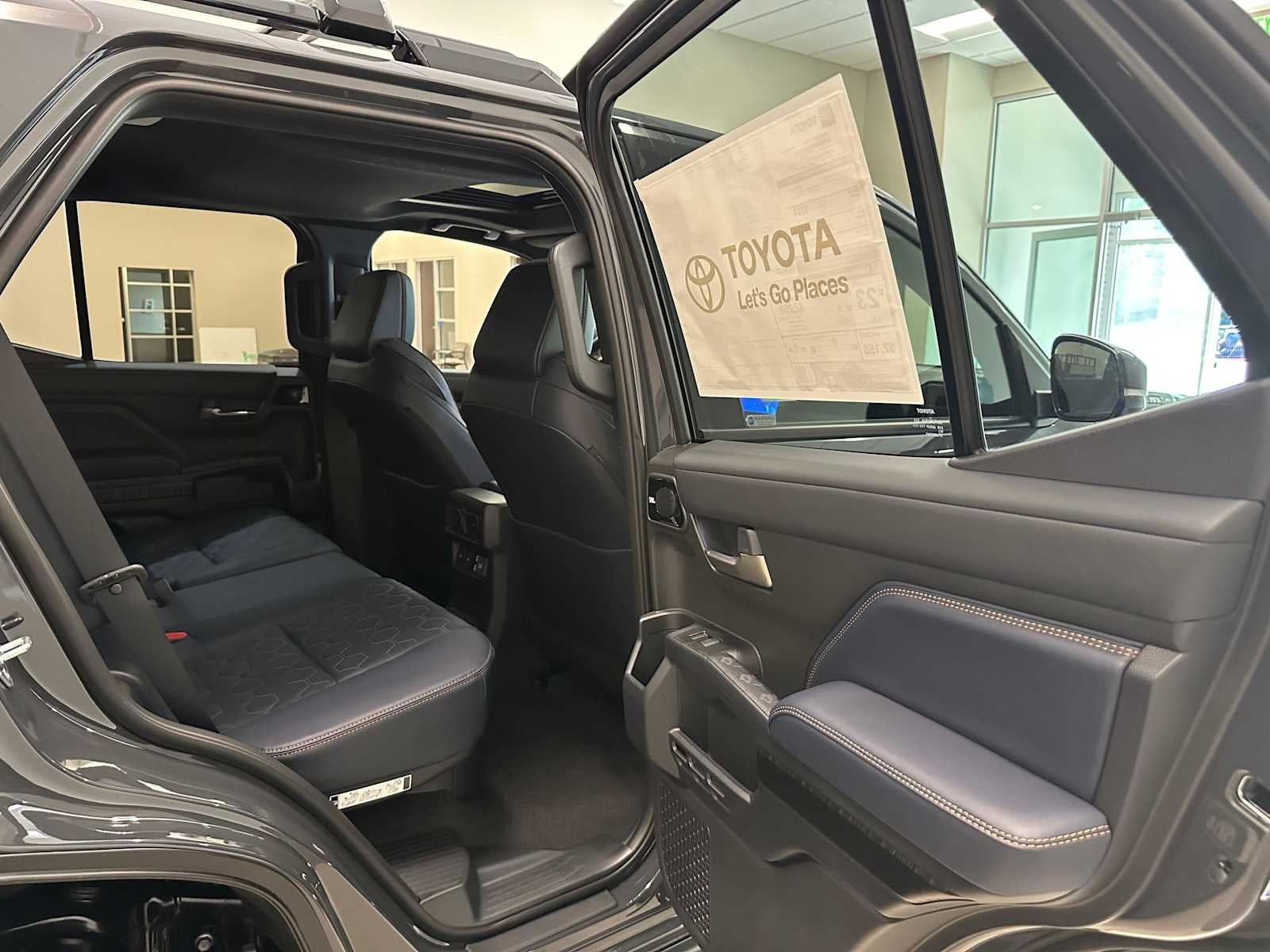 2026 Toyota 4Runner i-FORCE MAX Platinum
