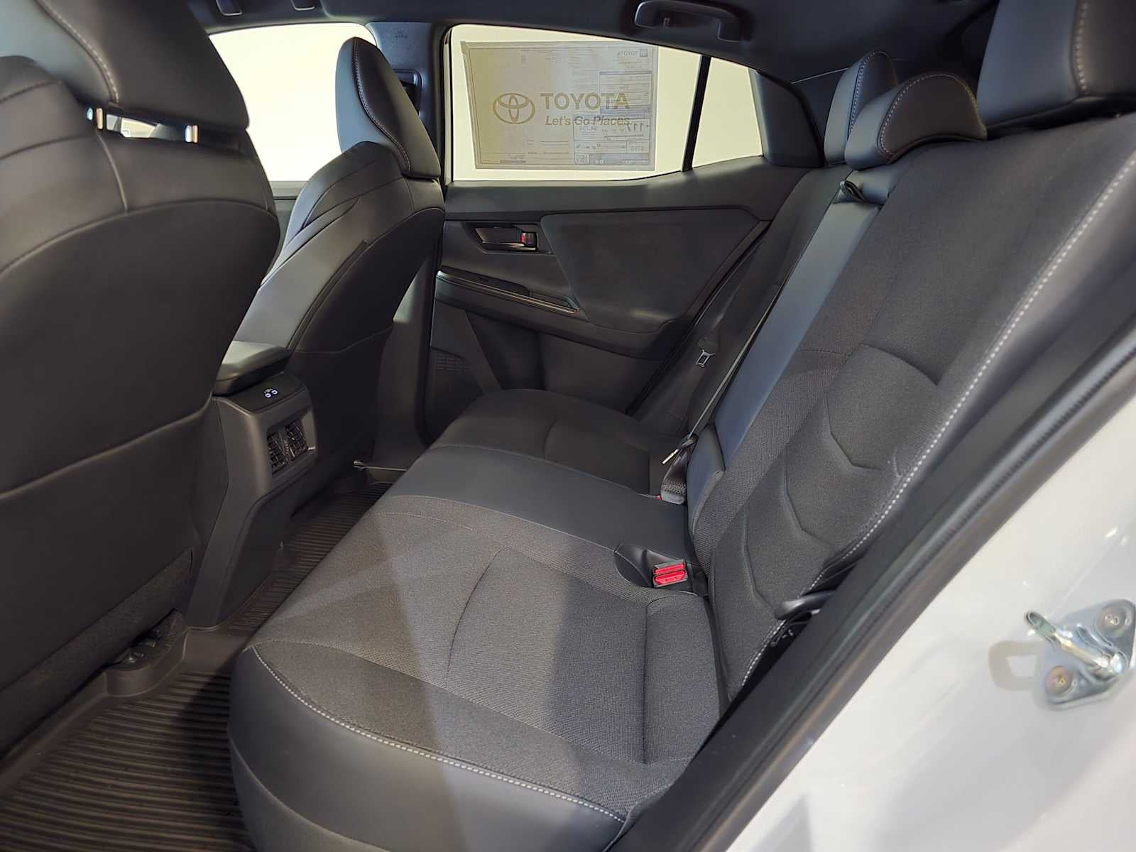 2026 Toyota C-HR SE