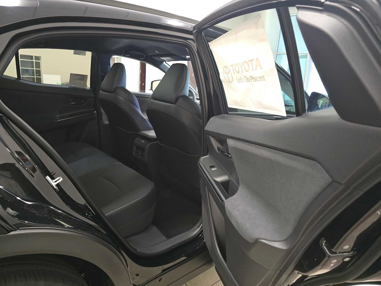 2026 Toyota C-HR SE