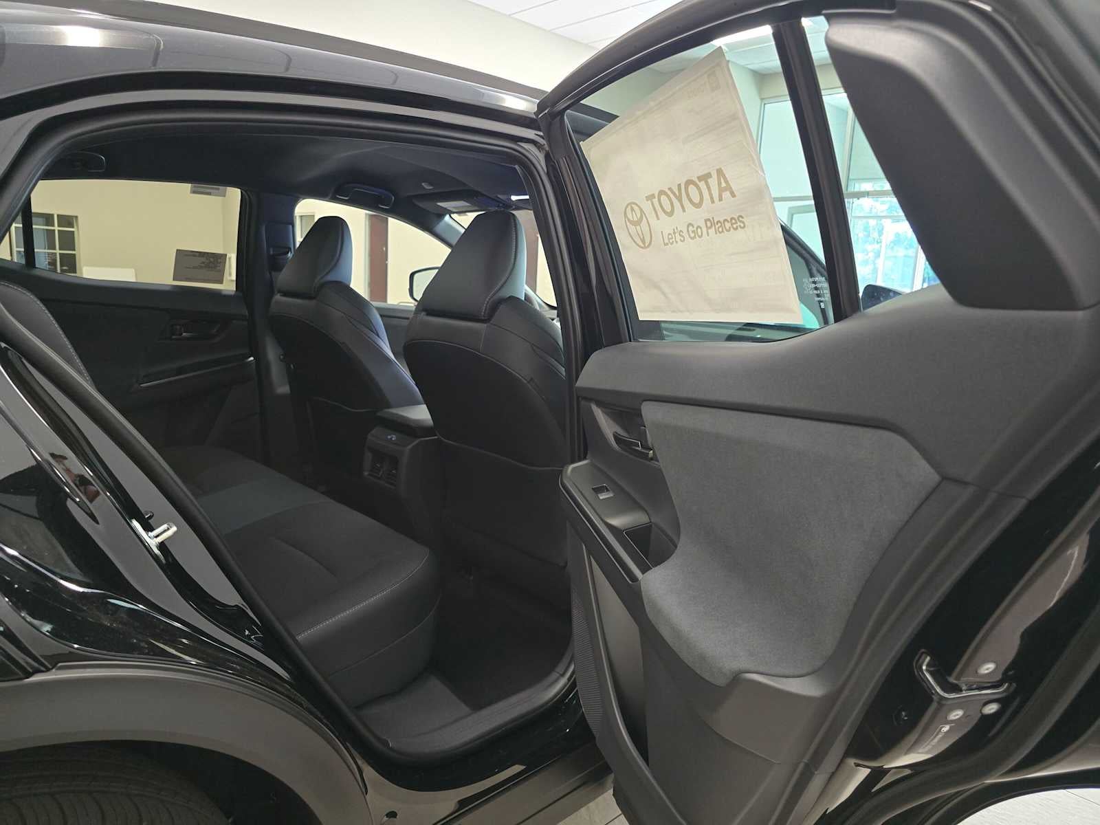2026 Toyota C-HR SE