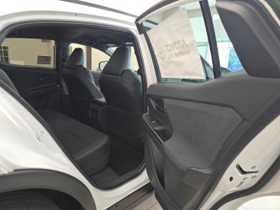 2027 Toyota C-HR SE