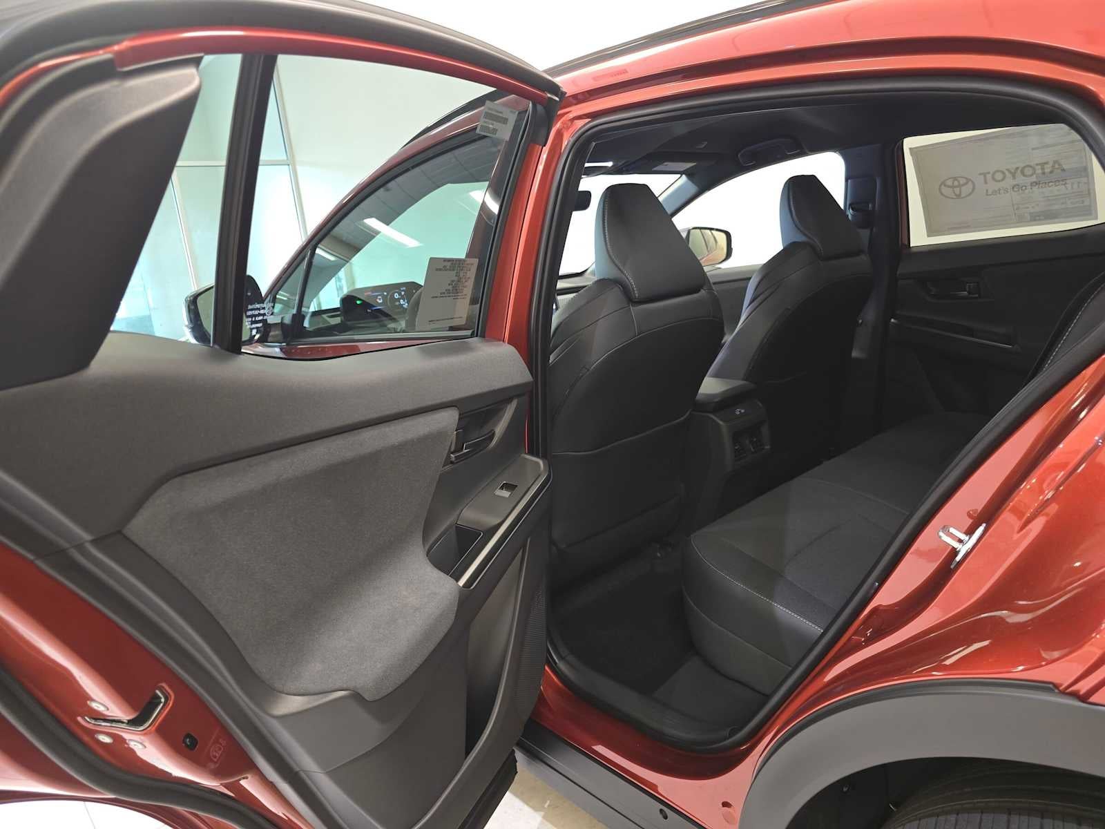 2026 Toyota C-HR SE