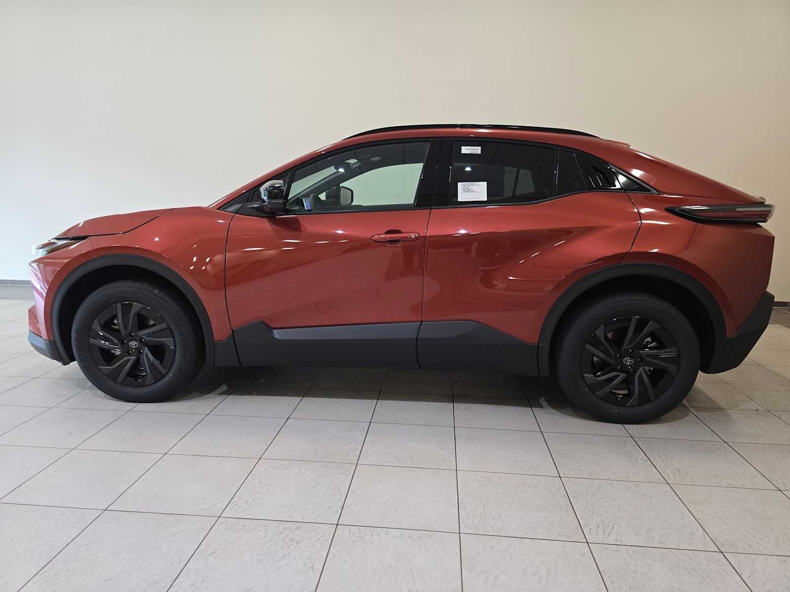 2026 Toyota C-HR SE