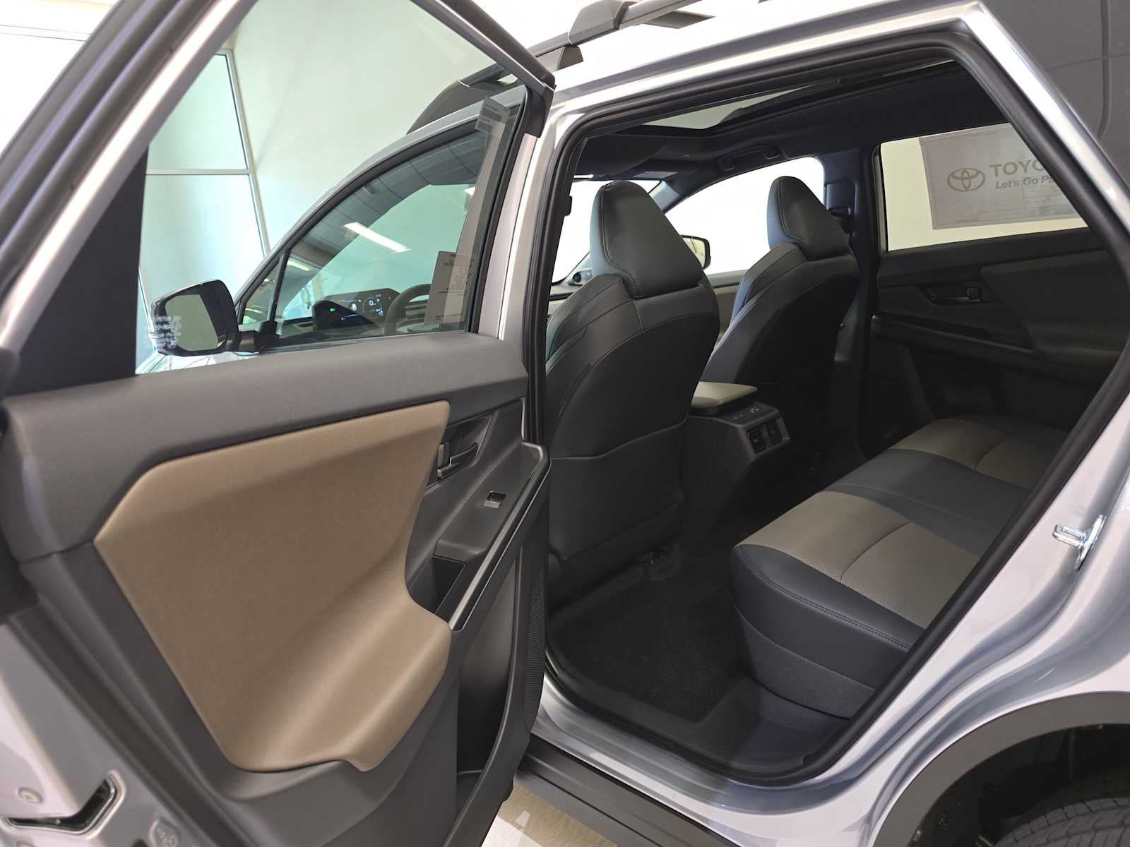 2026 Toyota bZ Woodland bZ Woodland Premium