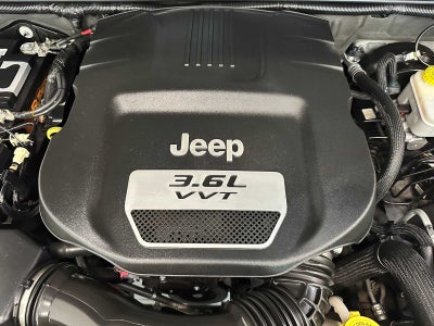 2013 Jeep Wrangler Sahara
