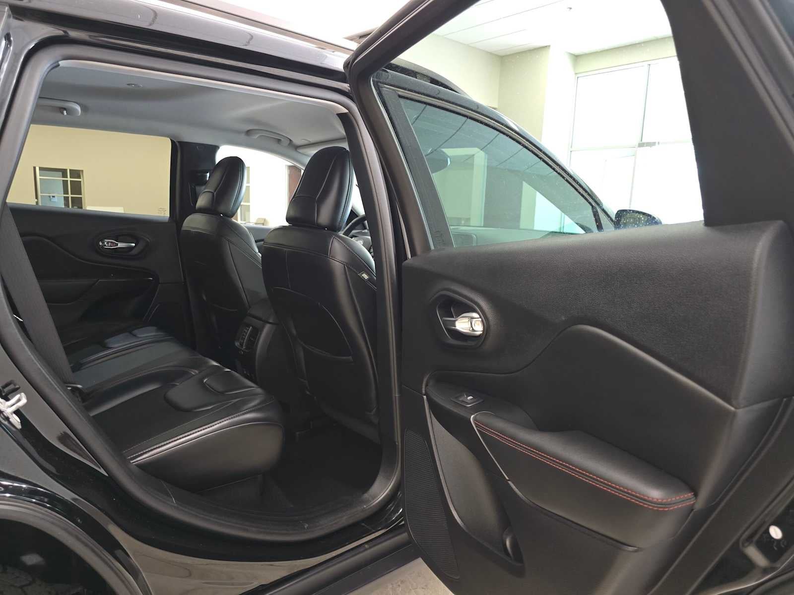2021 Jeep Cherokee Trailhawk