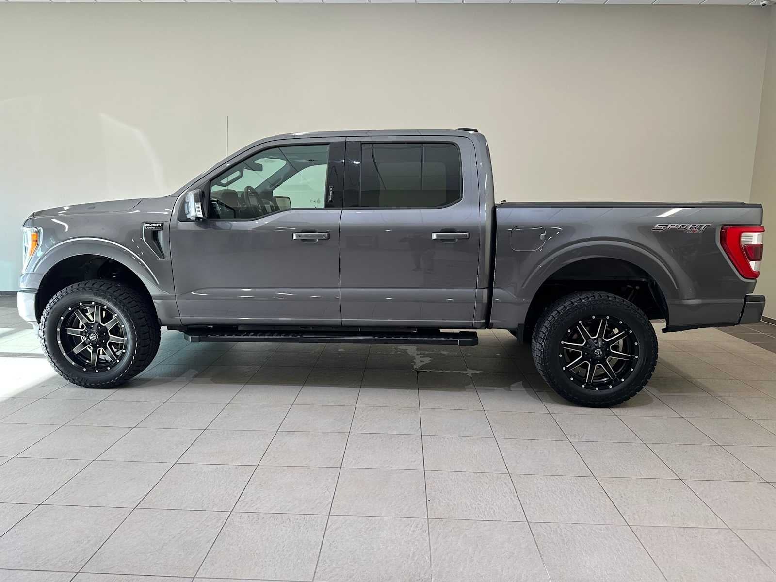 2021 Ford F-150 LARIAT